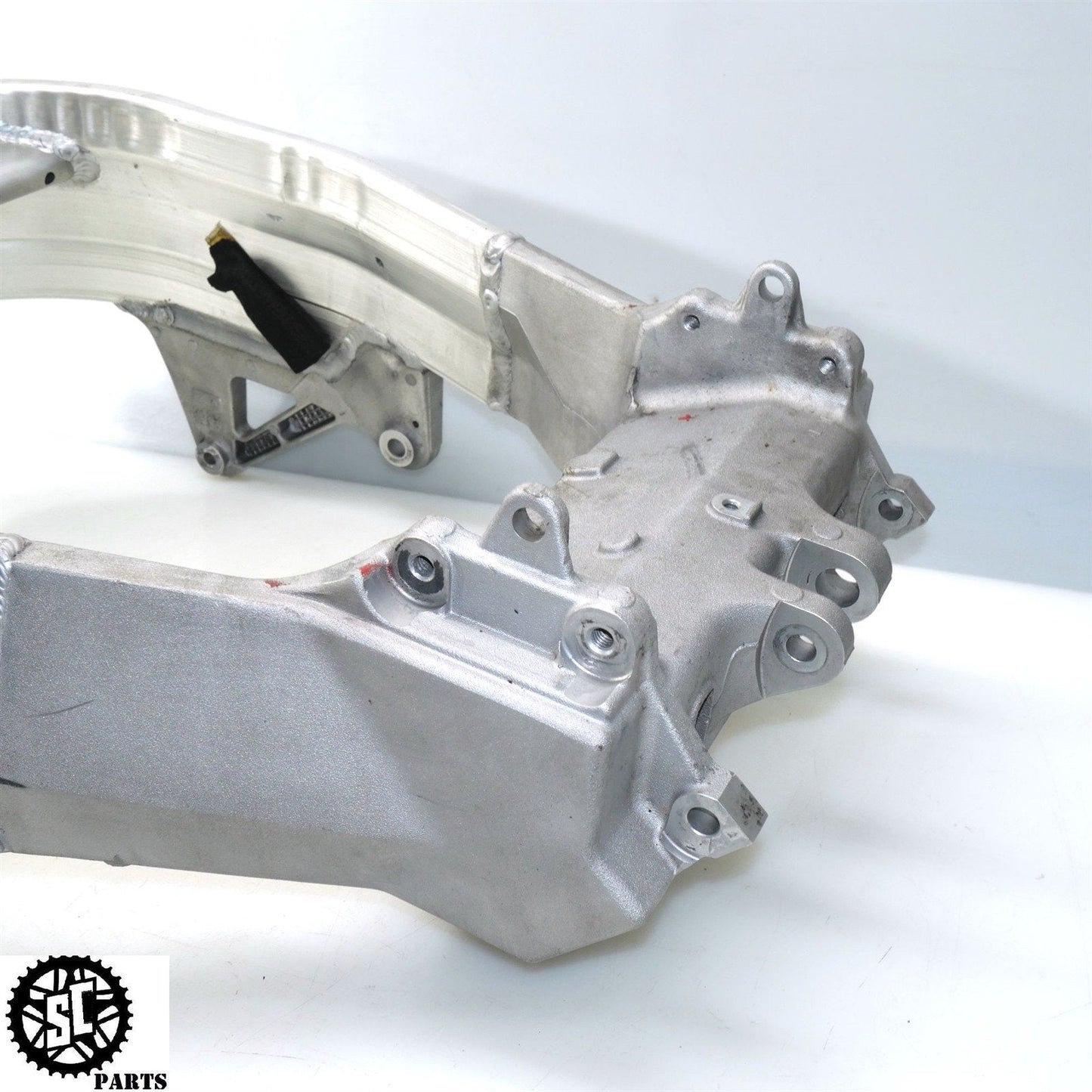 00 01 HONDA CBR929 RR MAIN FRAME CHASSIS *C* H34 - SALVAGECYCLEPARTS