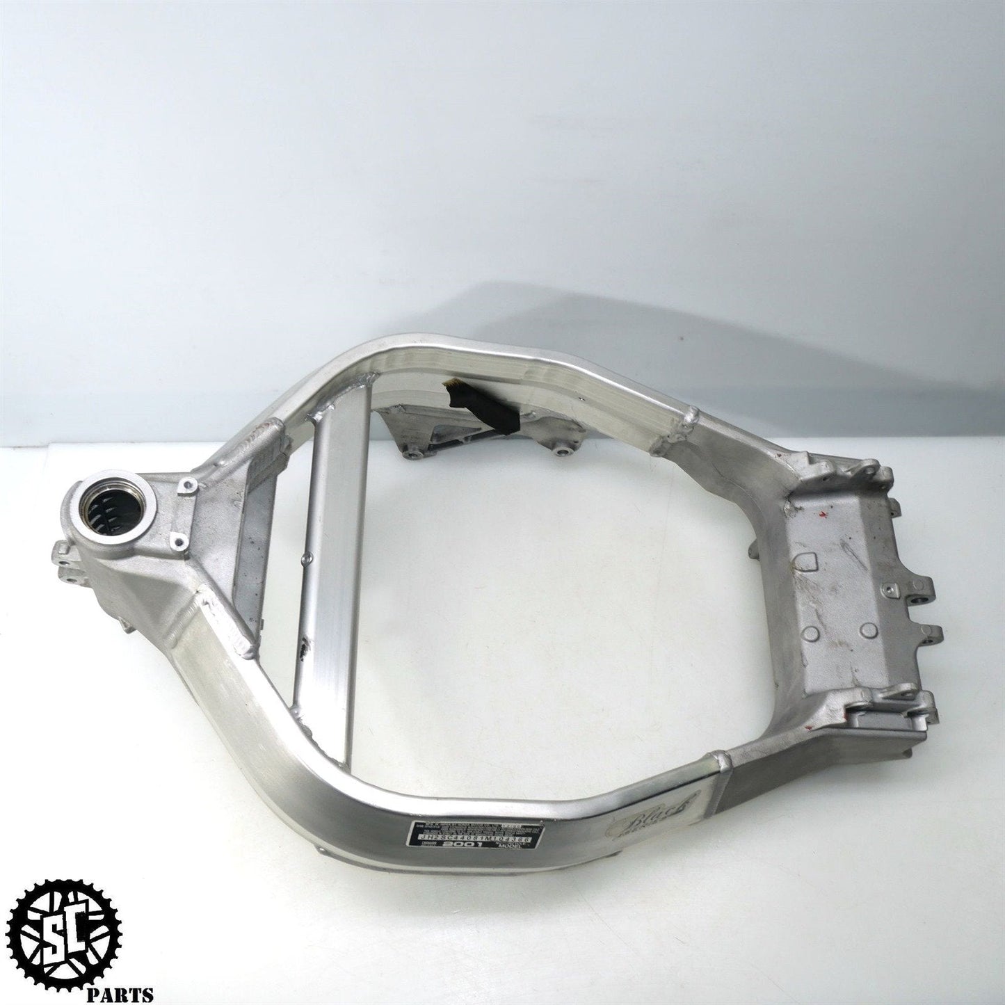 00 01 HONDA CBR929 RR MAIN FRAME CHASSIS *C* H34 - SALVAGECYCLEPARTS