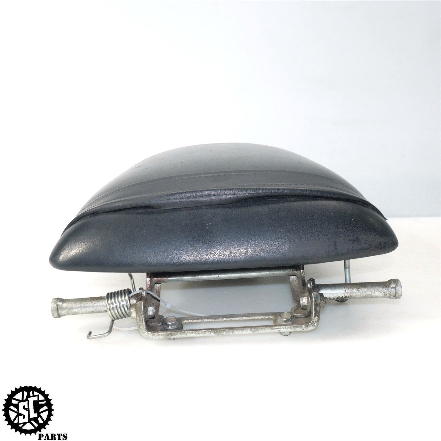 00 01 HONDA CBR929 RR REAR PASSENGER SEAT H34 - SALVAGECYCLEPARTS