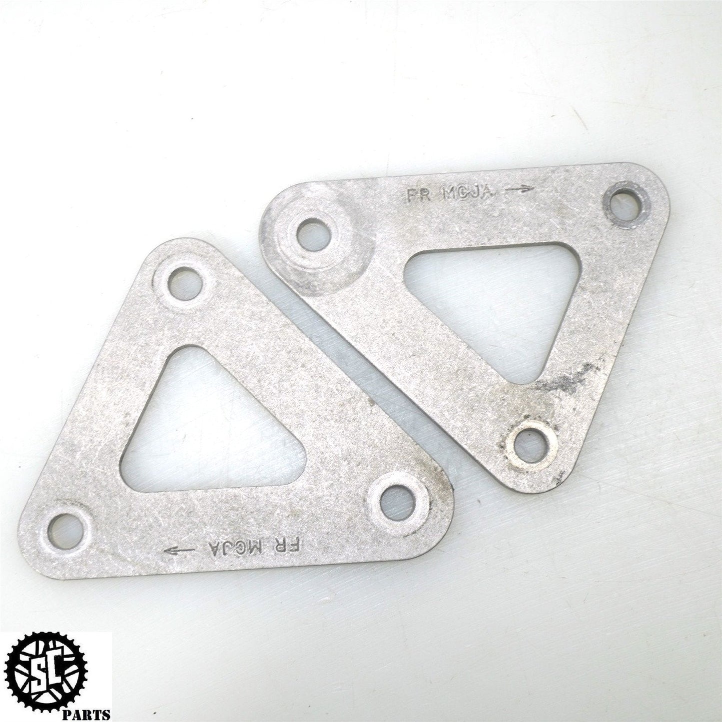 00 01 HONDA CBR929 RR SUSPENSION LINKAGE SHOCK DOGBONE H34 - SALVAGECYCLEPARTS