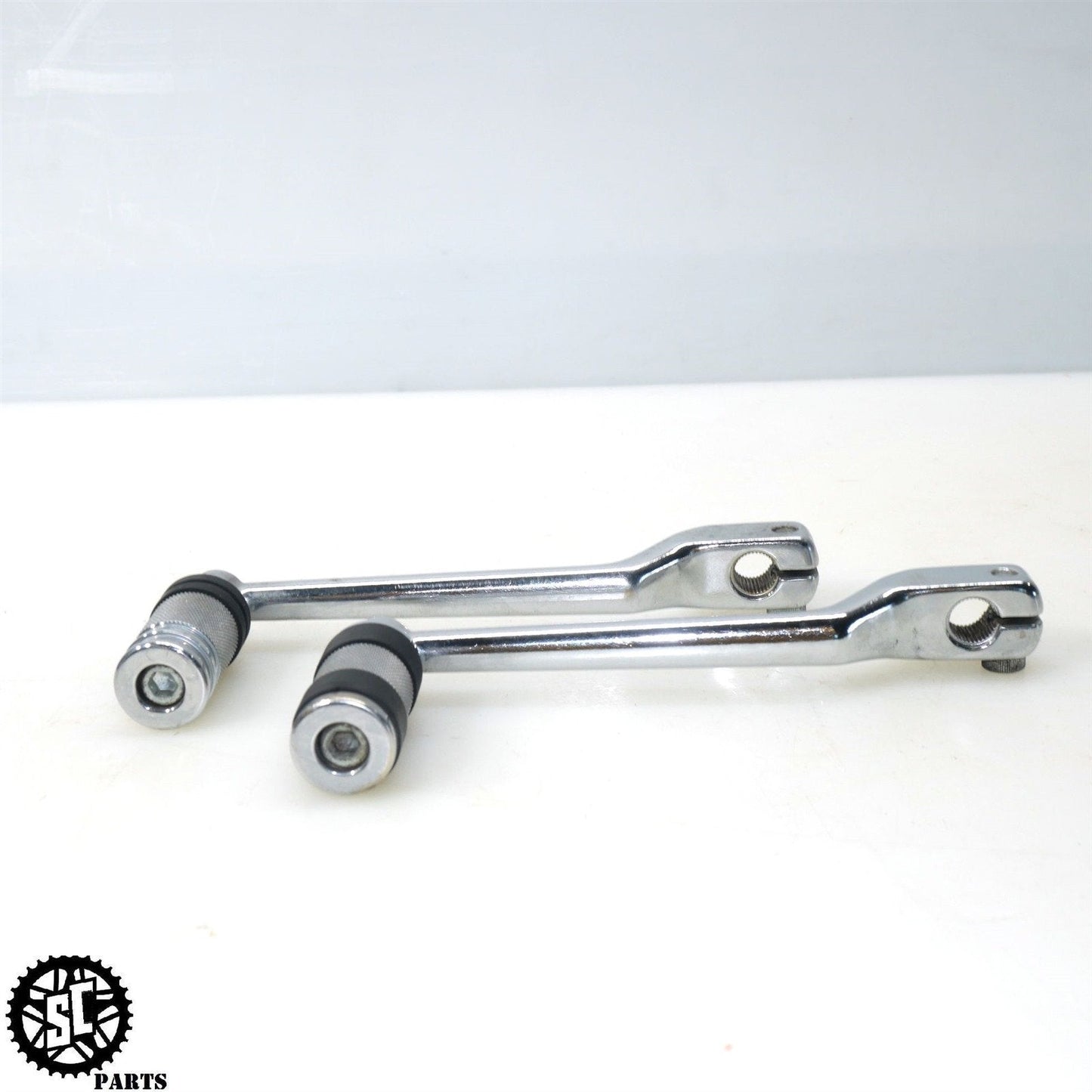 01 - 07 2005 HARLEY SOFTAIL HEEL TOE GEAR SHIFT PEDAL DIAMOND CUT PEG HD16 - SALVAGECYCLEPARTS