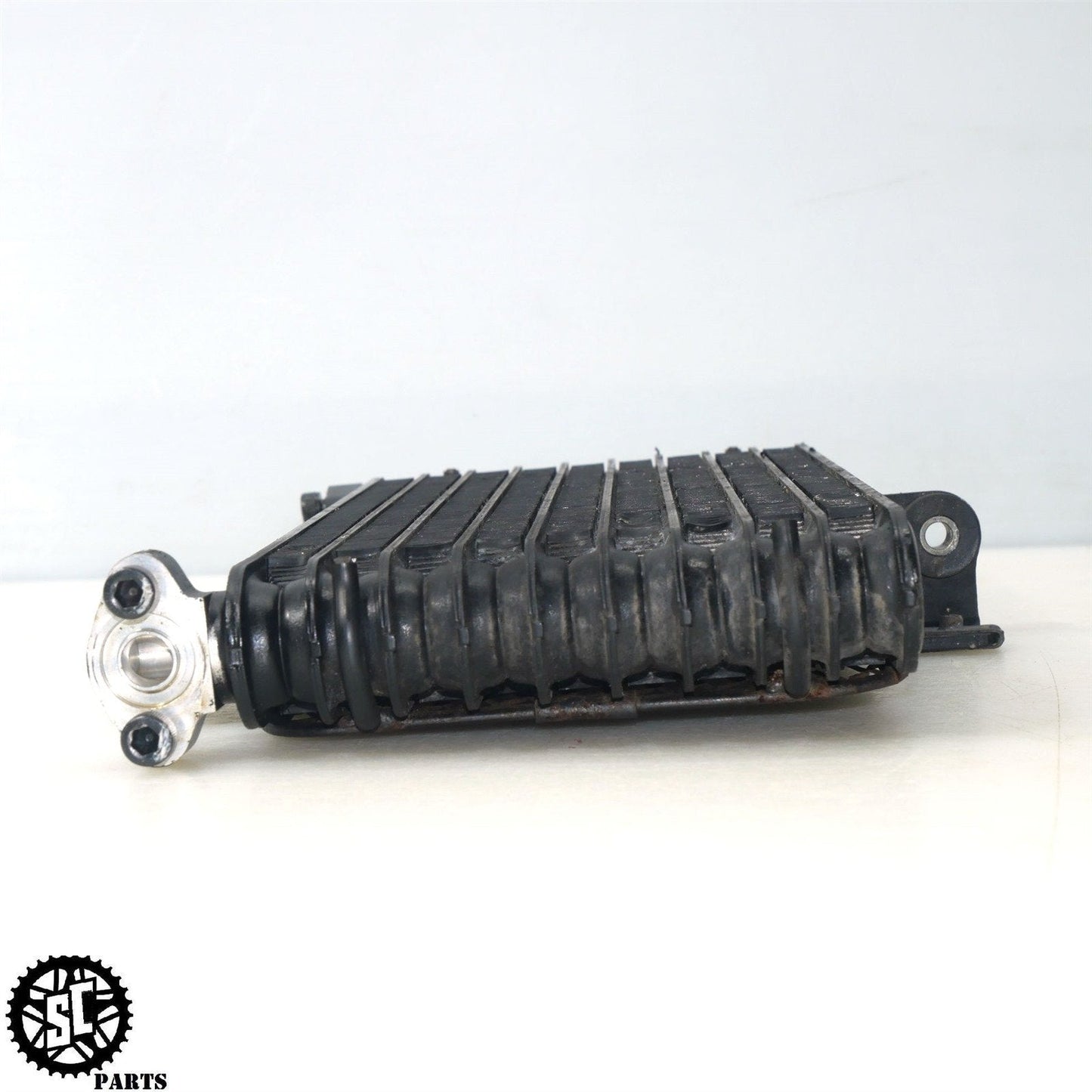 01 - 07 SUZUKI HAYABUSA ENGINE OIL COOLER S31 - SALVAGECYCLEPARTS