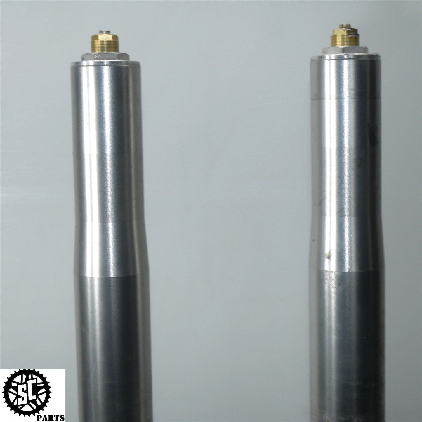 01 - 07 SUZUKI HAYABUSA FRONT LEFT RIGHT FORK TUBES STRAIGHT S31 - SALVAGECYCLEPARTS