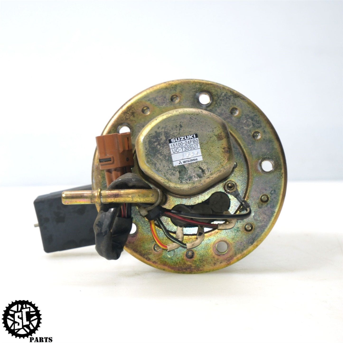 01 - 07 SUZUKI HAYABUSA FUEL PUMP 15100 - 24FB0 S31 - SALVAGECYCLEPARTS