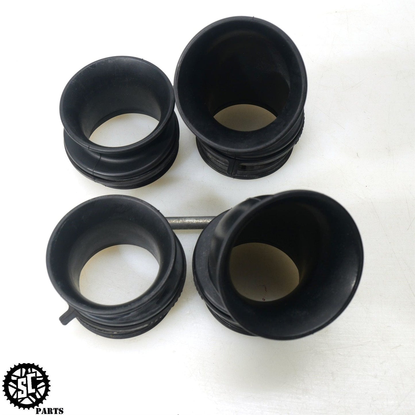 01 - 07 SUZUKI HAYABUSA INTAKE VELOCITY STACKS STACK CLAMP S31 - SALVAGECYCLEPARTS