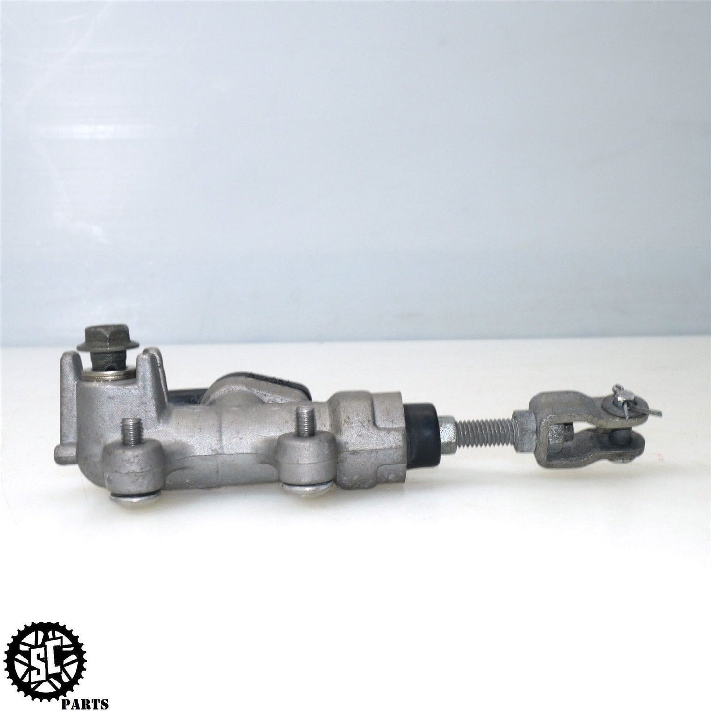 01 - 07 SUZUKI HAYABUSA REAR BRAKE MASTER CYLINDER S31 - SALVAGECYCLEPARTS