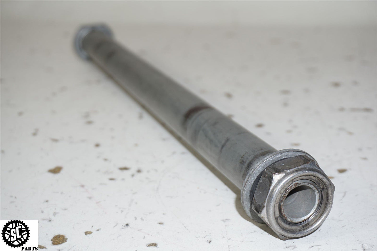 02 03 04 05 06 HONDA RC51 RVT1000 REAR WHEEL BACK AXLE - SALVAGECYCLEPARTS
