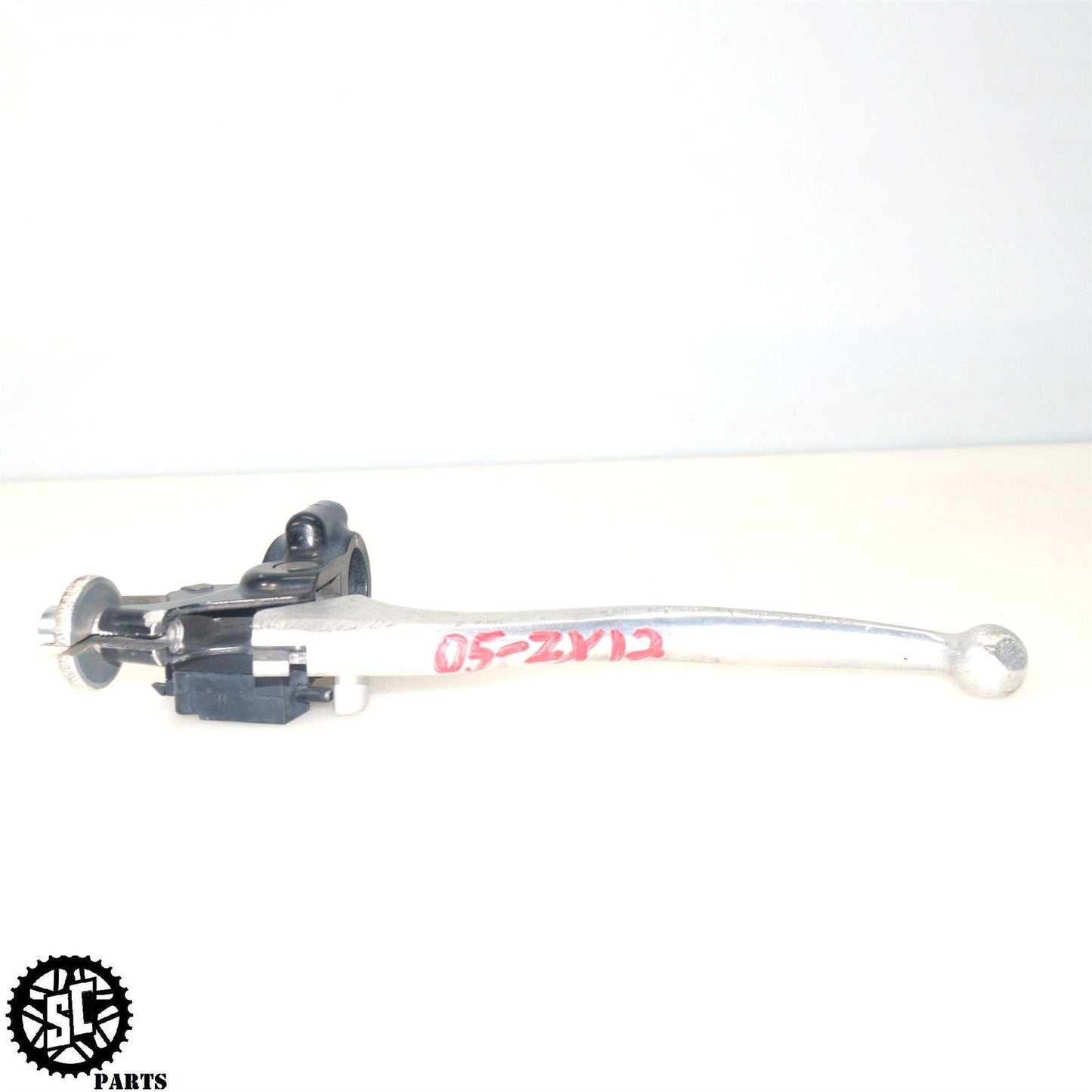 02 - 05 KAWASAKI NINJA ZX12R FRONT BRAKE MASTER CYLINDER CLUTCH PERCH LEVER K60 - SALVAGECYCLEPARTS