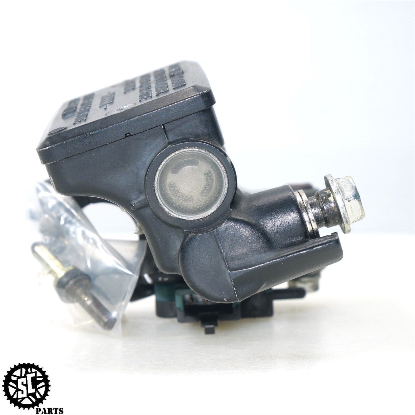 02 - 05 KAWASAKI ZZR1200 HYDRAULIC CLUTCH MASTER CYLINDER K59 - SALVAGECYCLEPARTS