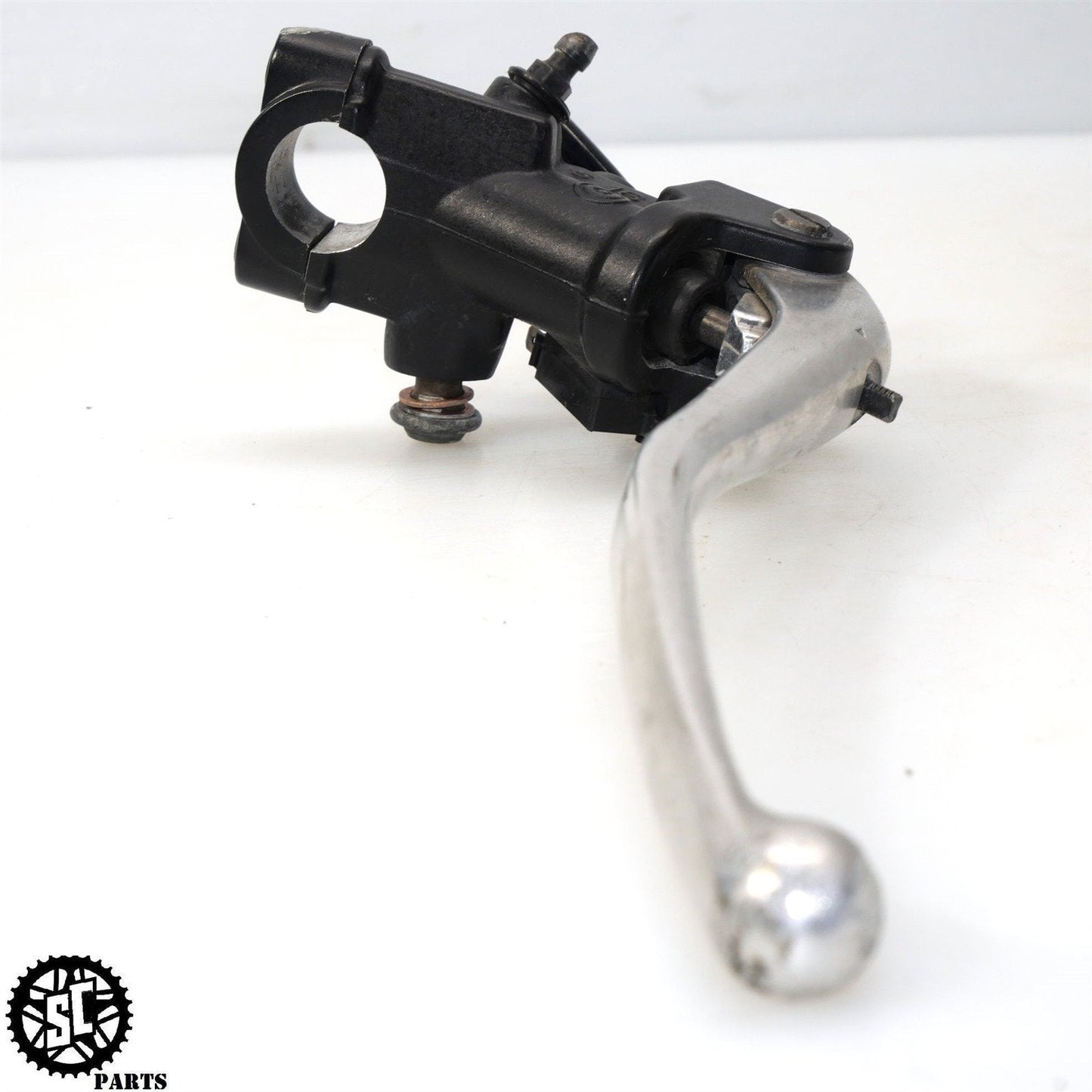 04 05 06 YAMAHA YZF R1 FRONT BRAKE MASTER CYLINDER LEVER Y28 - SALVAGECYCLEPARTS