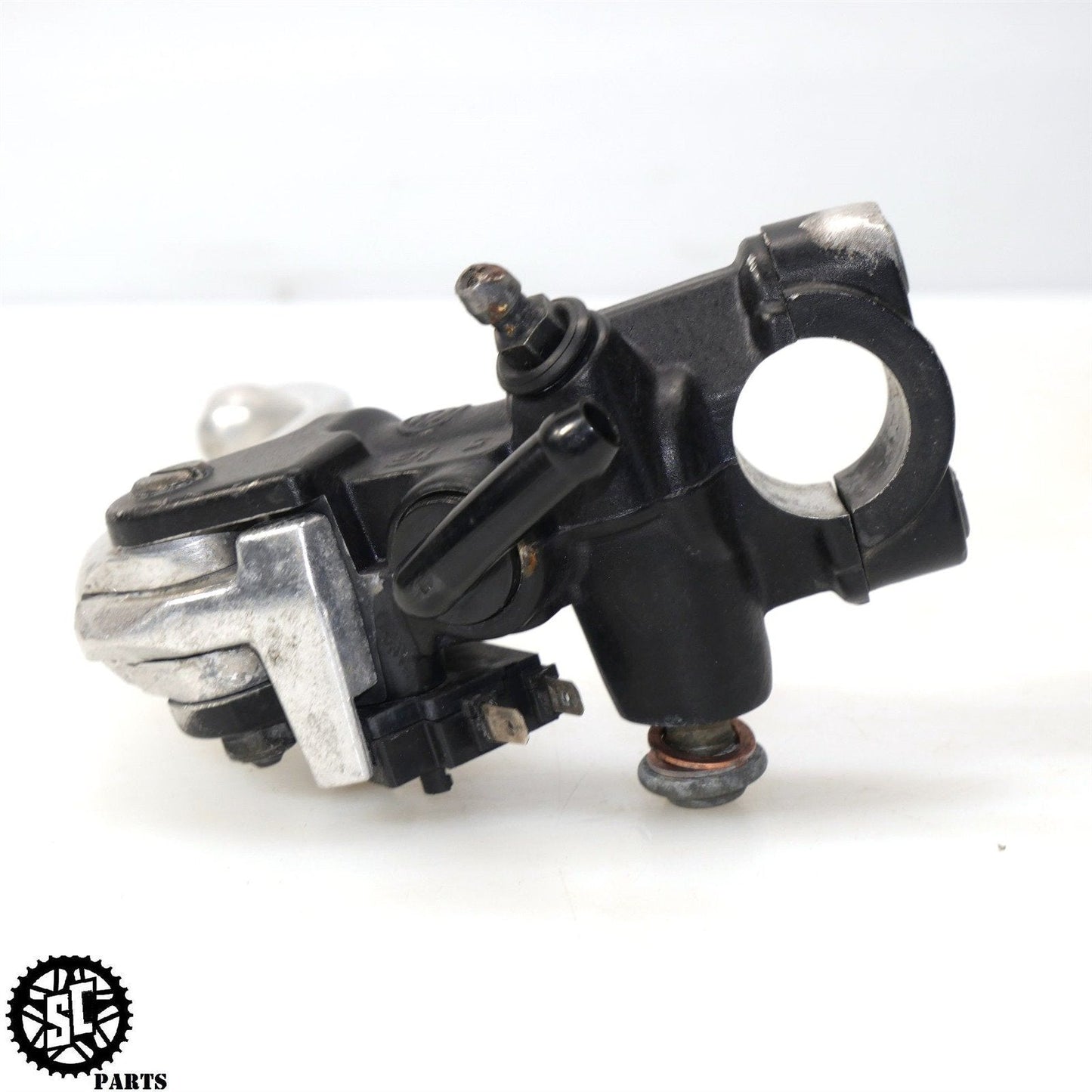 04 05 06 YAMAHA YZF R1 FRONT BRAKE MASTER CYLINDER LEVER Y28 - SALVAGECYCLEPARTS
