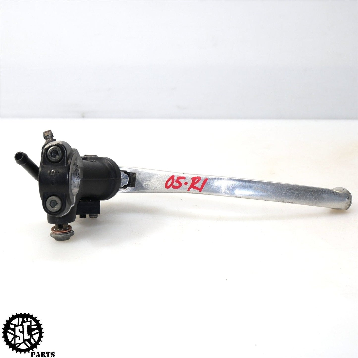 04 05 06 YAMAHA YZF R1 FRONT BRAKE MASTER CYLINDER LEVER Y28 - SALVAGECYCLEPARTS