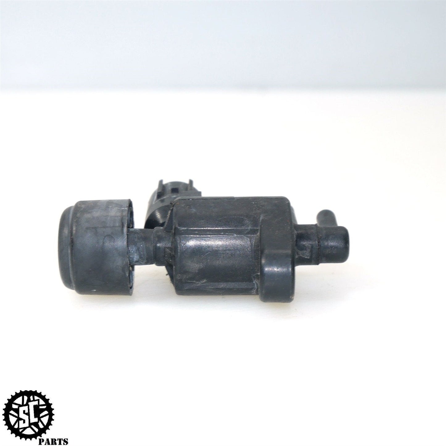 04 - 05 2005 HONDA CBR1000RR AIR VALVE SOLENOID ENGINE SWITCH SENSOR H19 - SALVAGECYCLEPARTS
