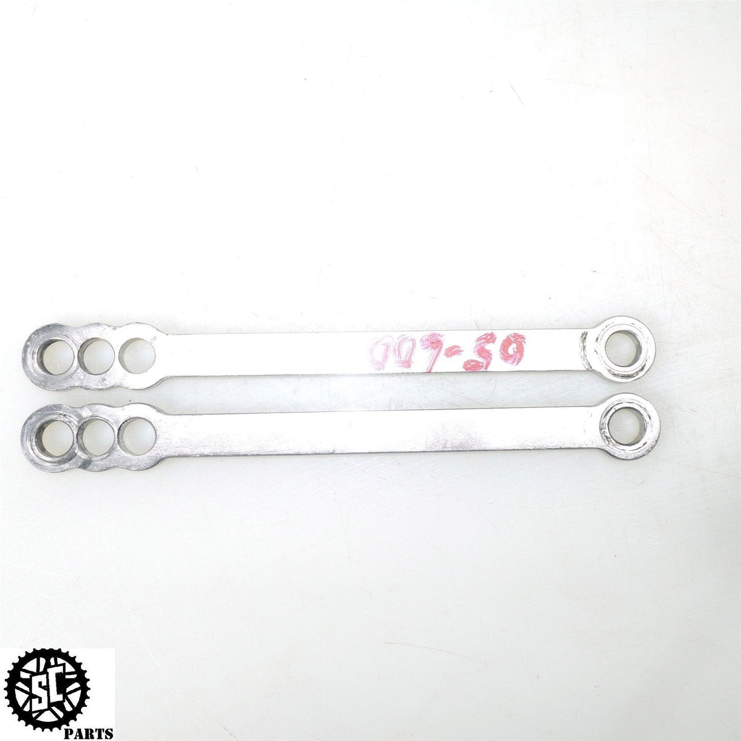 04 - 05 2005 SUZUKI GSXR600 ADJUSTABLE REAR SHOCK LOWERING LINK S61 - SALVAGECYCLEPARTS