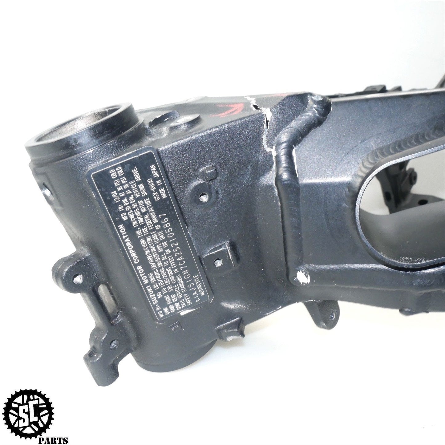 04 - 05 2005 SUZUKI GSXR600 MAIN FRAME CHASSIS *C* S61 - SALVAGECYCLEPARTS