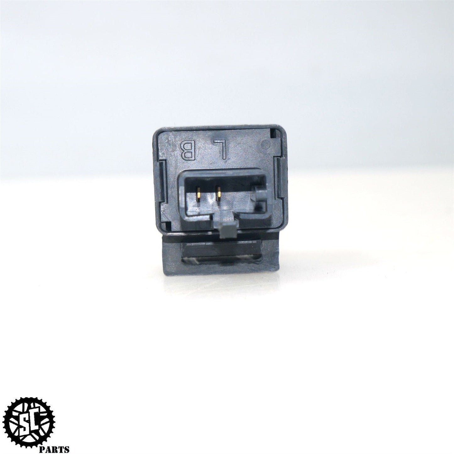 04 - 05 KAWASAKI NINJA ZX10R BLINKER TURN SIGNAL FLASHER RELAY SWITCH K68 - SALVAGECYCLEPARTS