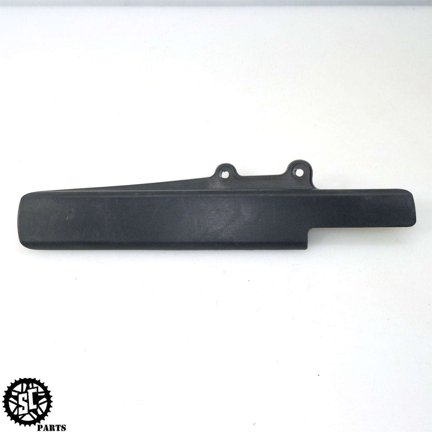 04 - 05 KAWASAKI NINJA ZX10R CHAIN GUARD COVER UPPER 36014 - 0018 K68 - SALVAGECYCLEPARTS