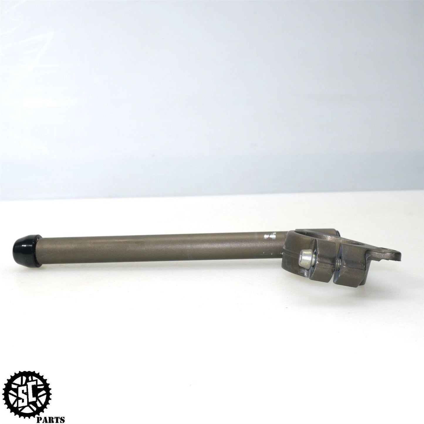 04 - 05 KAWASAKI NINJA ZX10R LEFT RIGHT CLIP ON 46003 - 0045 46003 - 0046 K68 - SALVAGECYCLEPARTS