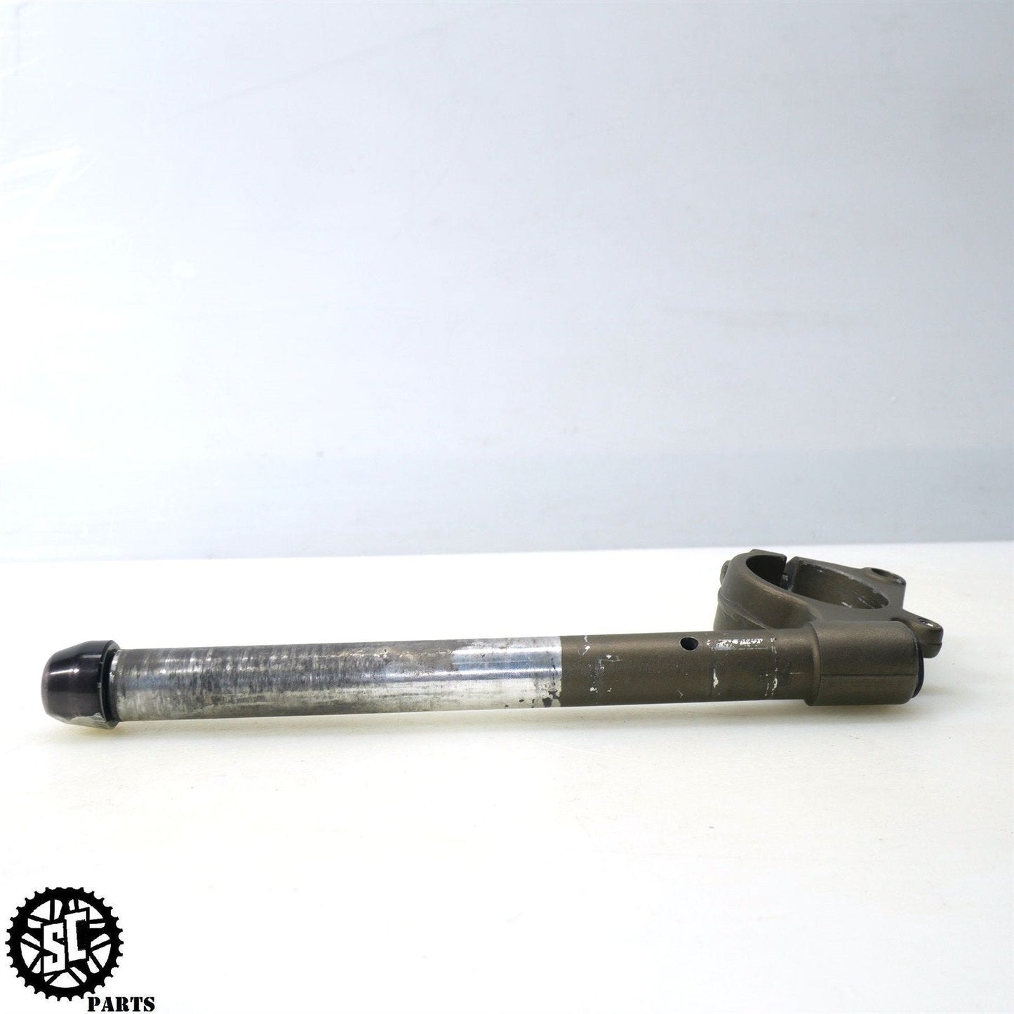 04 - 05 KAWASAKI NINJA ZX10R LEFT RIGHT CLIP ON 46003 - 0045 46003 - 0046 K68 - SALVAGECYCLEPARTS