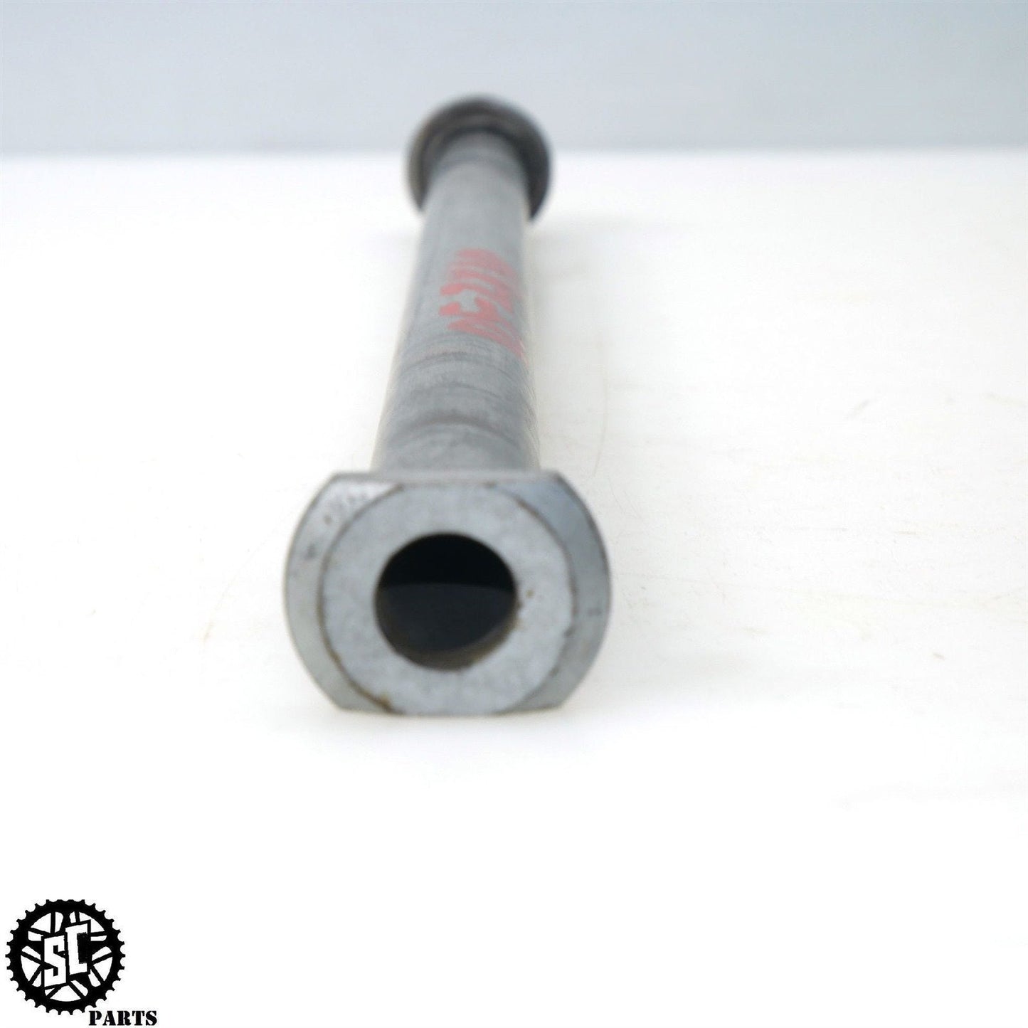 04 05 KAWASAKI NINJA ZX10R REAR WHEEL BACK AXLE BOLT K11 - SALVAGECYCLEPARTS