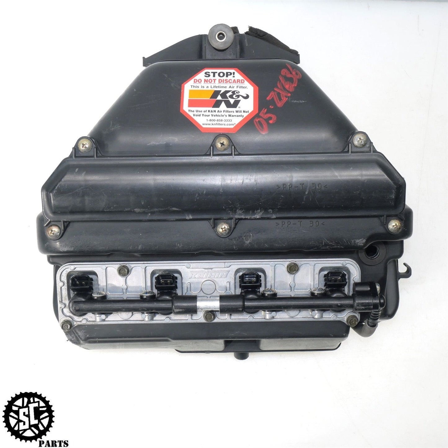 05 06 2005 KAWASAKI NINJA ZX6R 636 AIR BOX FILTER HOUSING K24 - SALVAGECYCLEPARTS