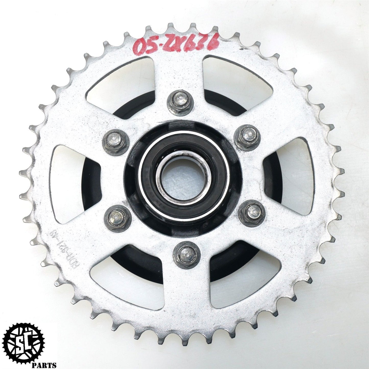 05 06 2005 KAWASAKI NINJA ZX6R 636 REAR HUB SPROCKET 43T K24 - SALVAGECYCLEPARTS