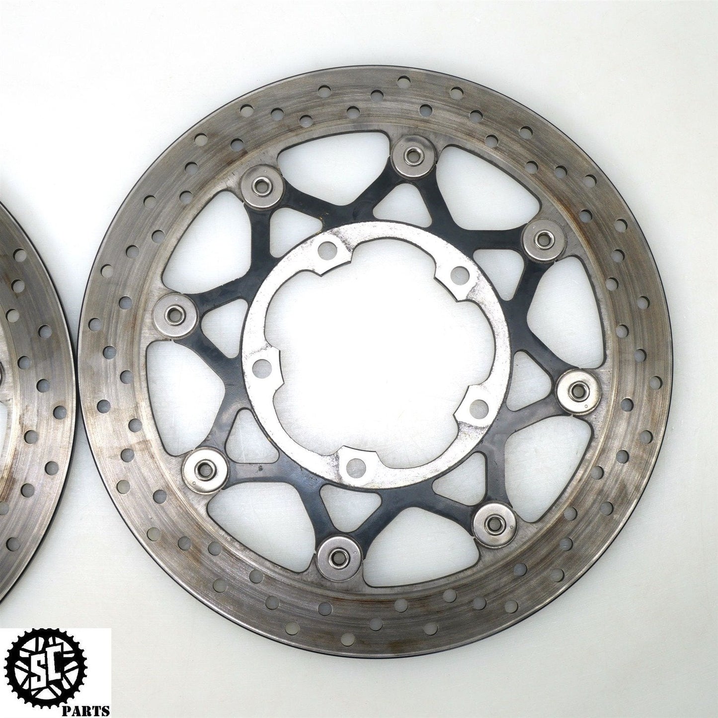 05 06 SUZUKI GSXR 1000 FRONT BRAKE DISC ROTOR S68 - SALVAGECYCLEPARTS