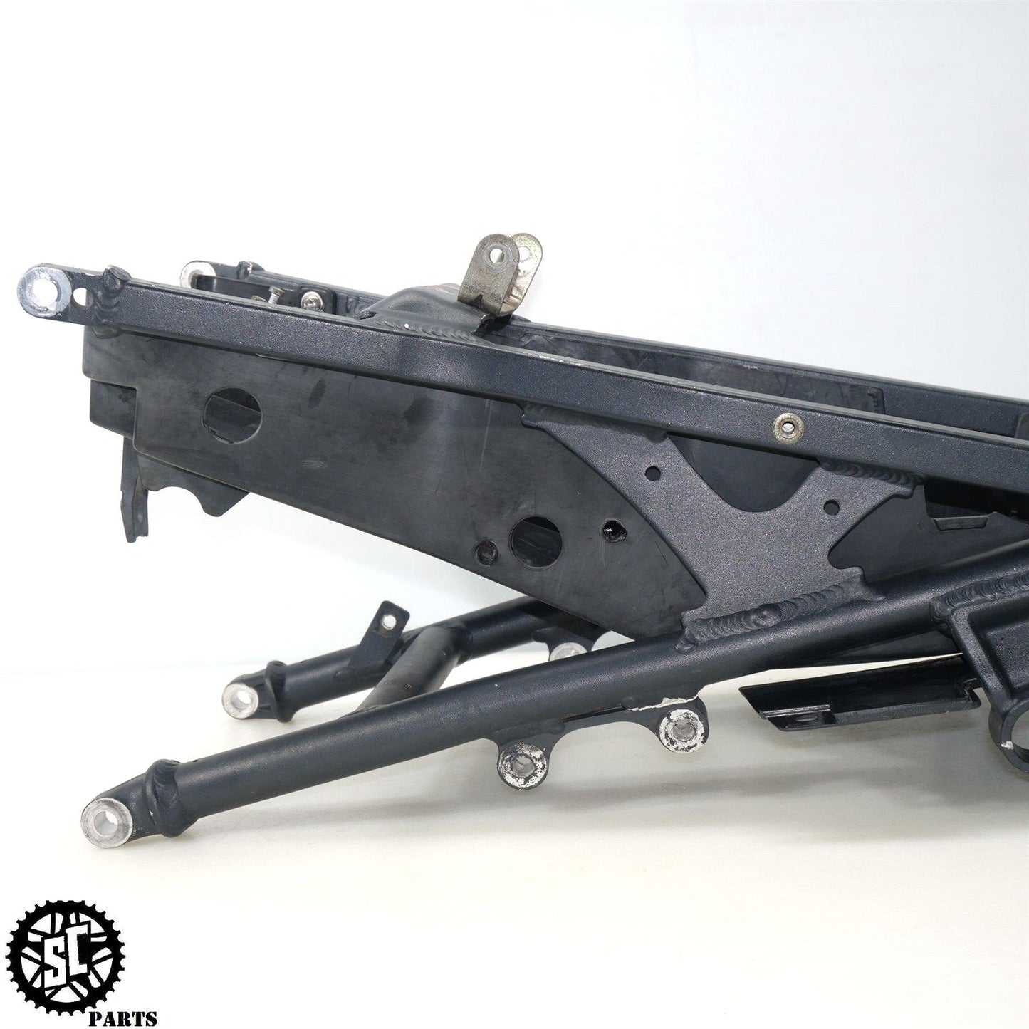 05 - 07 TRIUMPH SPEED TRIPLE 1050 REAR SUB FRAME TAIL BATTERY TRAY T2074400 T33 - SALVAGECYCLEPARTS
