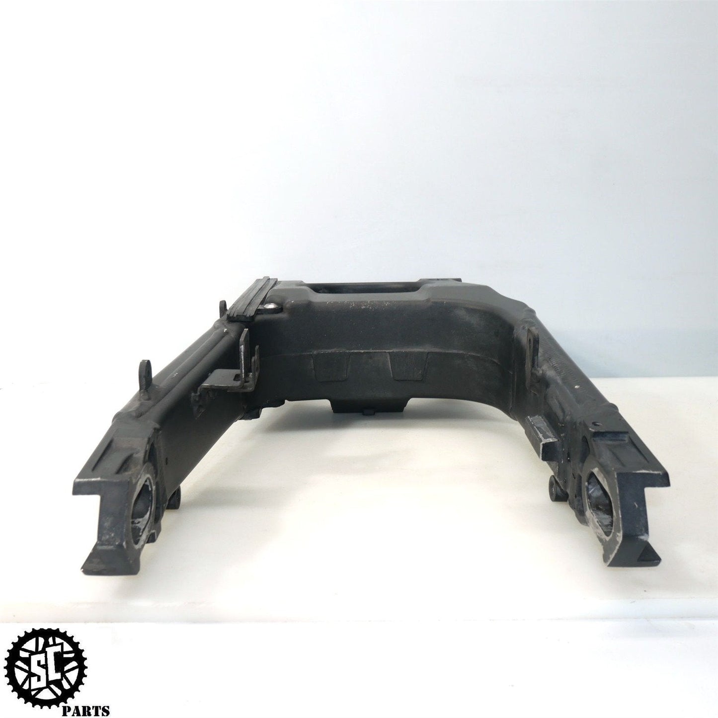 06 07 08 09 2010 KAWASAKI NINJA ZX14R REAR SWINGARM K70 - SALVAGECYCLEPARTS