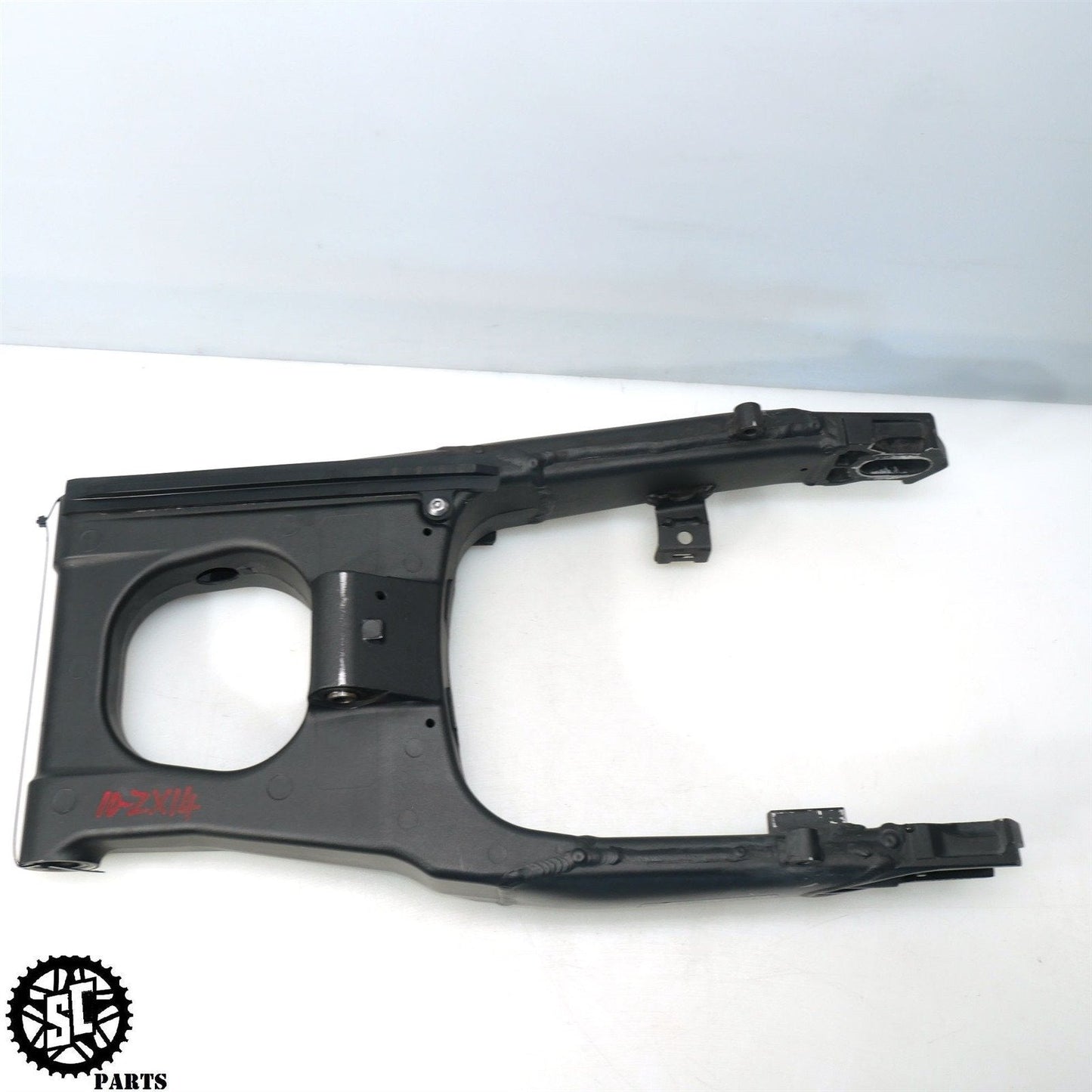 06 07 08 09 2010 KAWASAKI NINJA ZX14R REAR SWINGARM K70 - SALVAGECYCLEPARTS