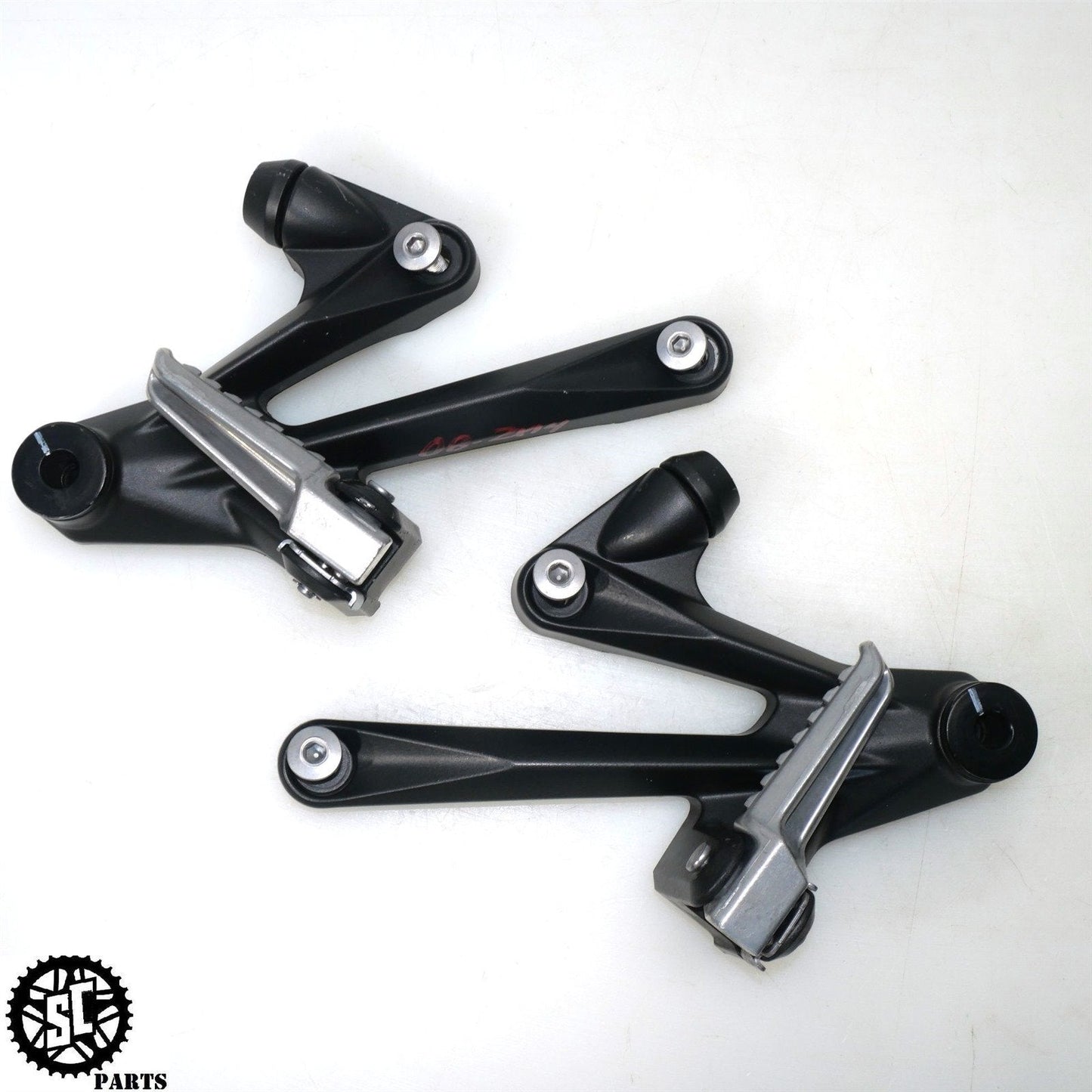 06 07 2008 - 2011 KAWASAKI ZX14 REAR PASSENGER BACK FOOT PEG LEFT RIGHT K48 - SALVAGECYCLEPARTS