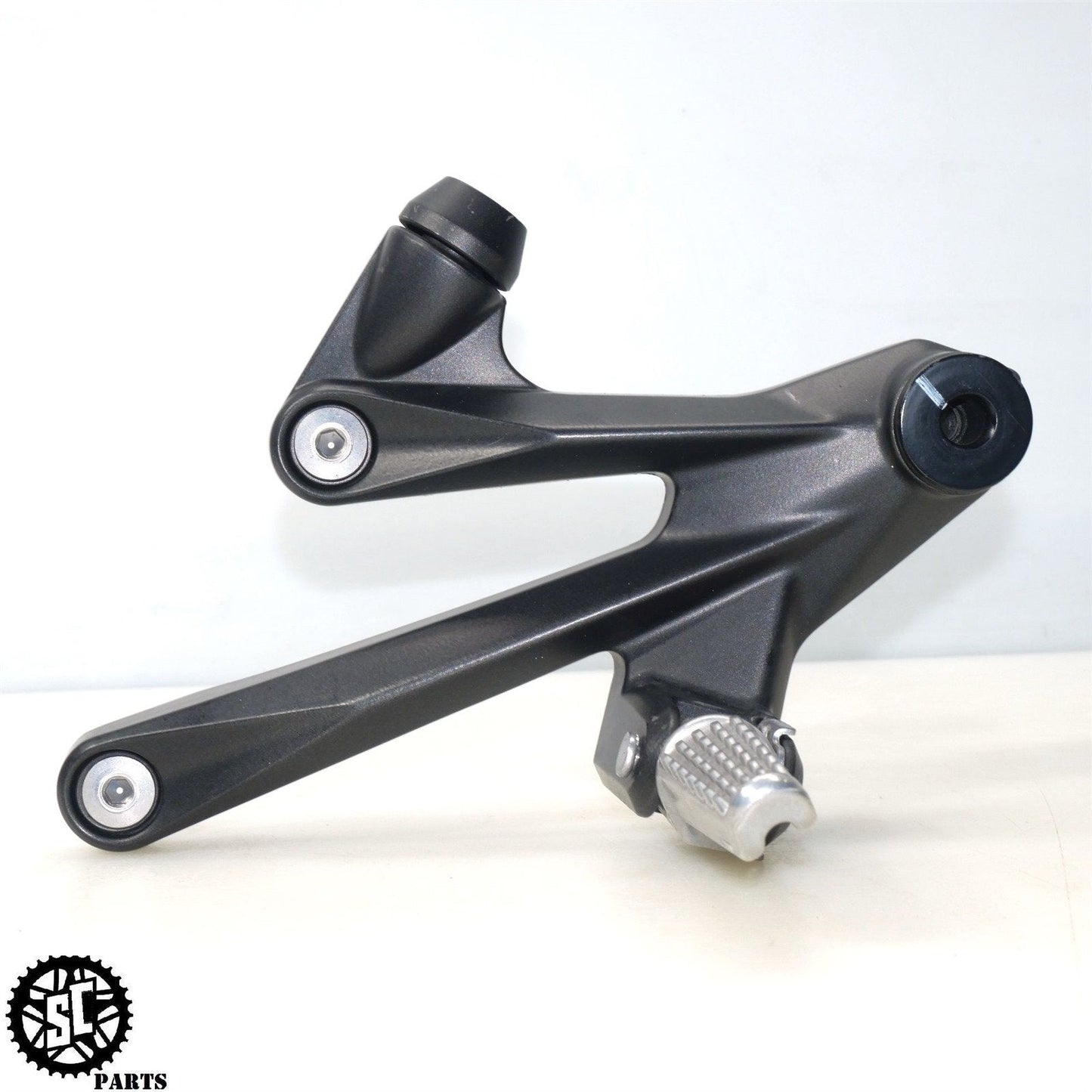 06 07 2008 - 2011 KAWASAKI ZX14 REAR PASSENGER BACK FOOT PEG LEFT RIGHT K48 - SALVAGECYCLEPARTS