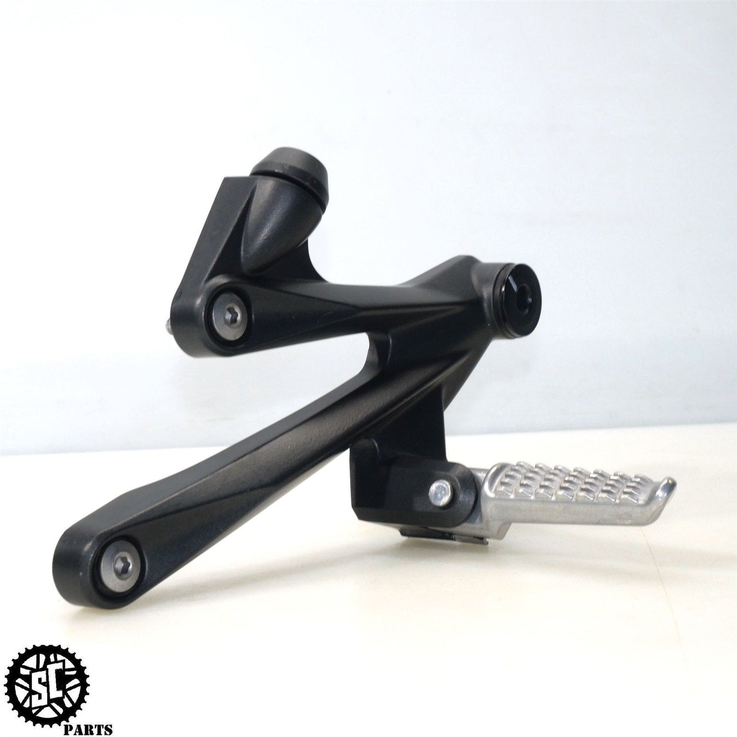 06 07 2008 - 2011 KAWASAKI ZX14 REAR PASSENGER BACK FOOT PEG LEFT RIGHT K48 - SALVAGECYCLEPARTS