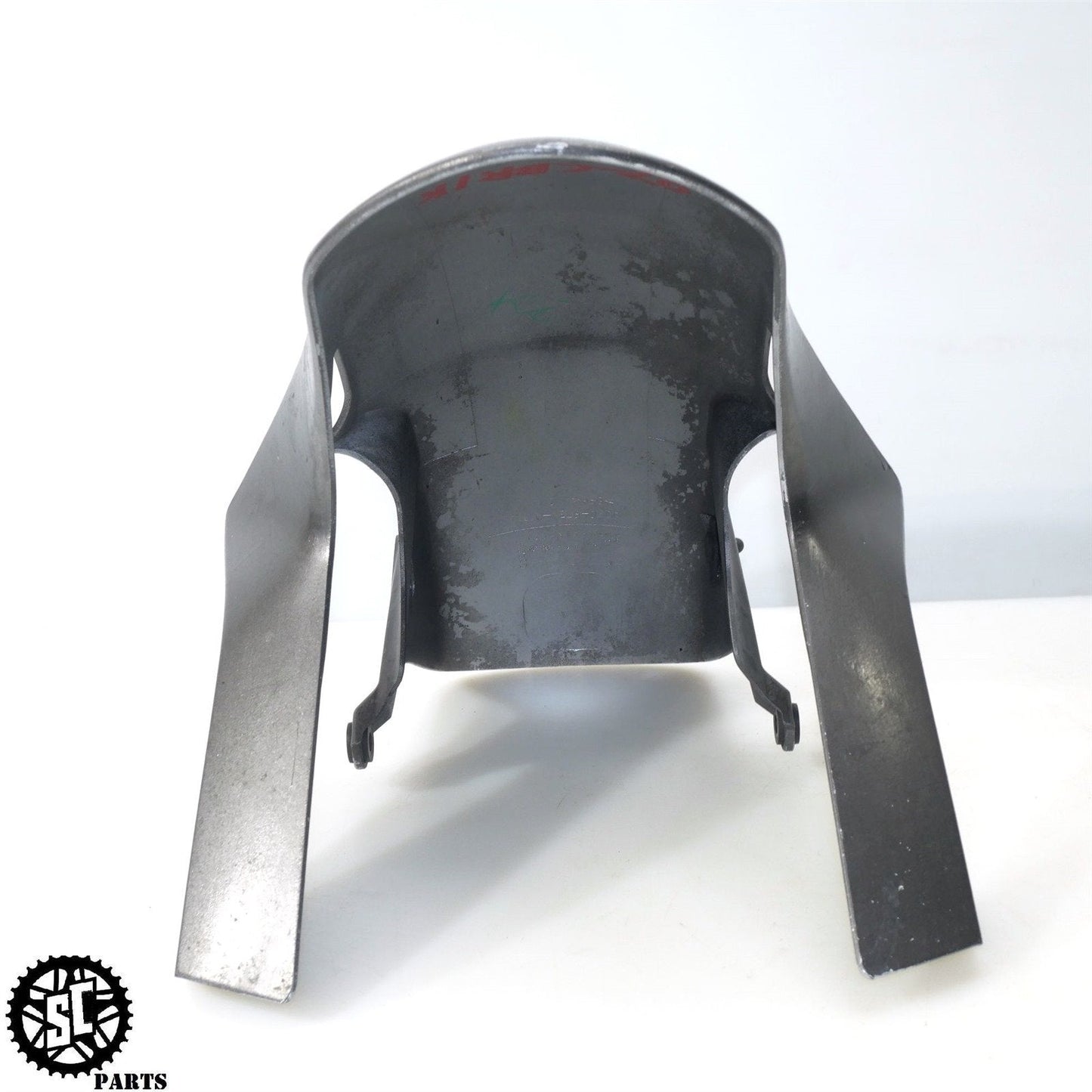 06 07 HONDA CBR1000RR FRONT FENDER TIRE HUGGER H45 - SALVAGECYCLEPARTS