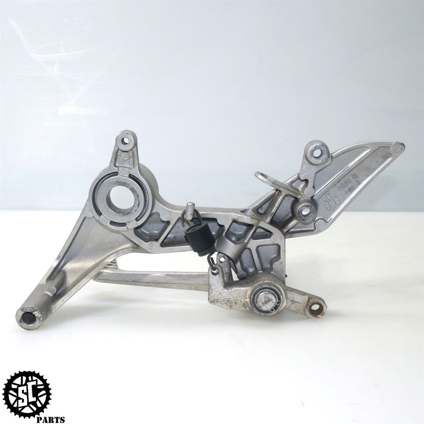 98 99 00 01 HONDA VFR800 RIGHT REARSET FRONT FOOT PEG BRAKE PEDAL H30