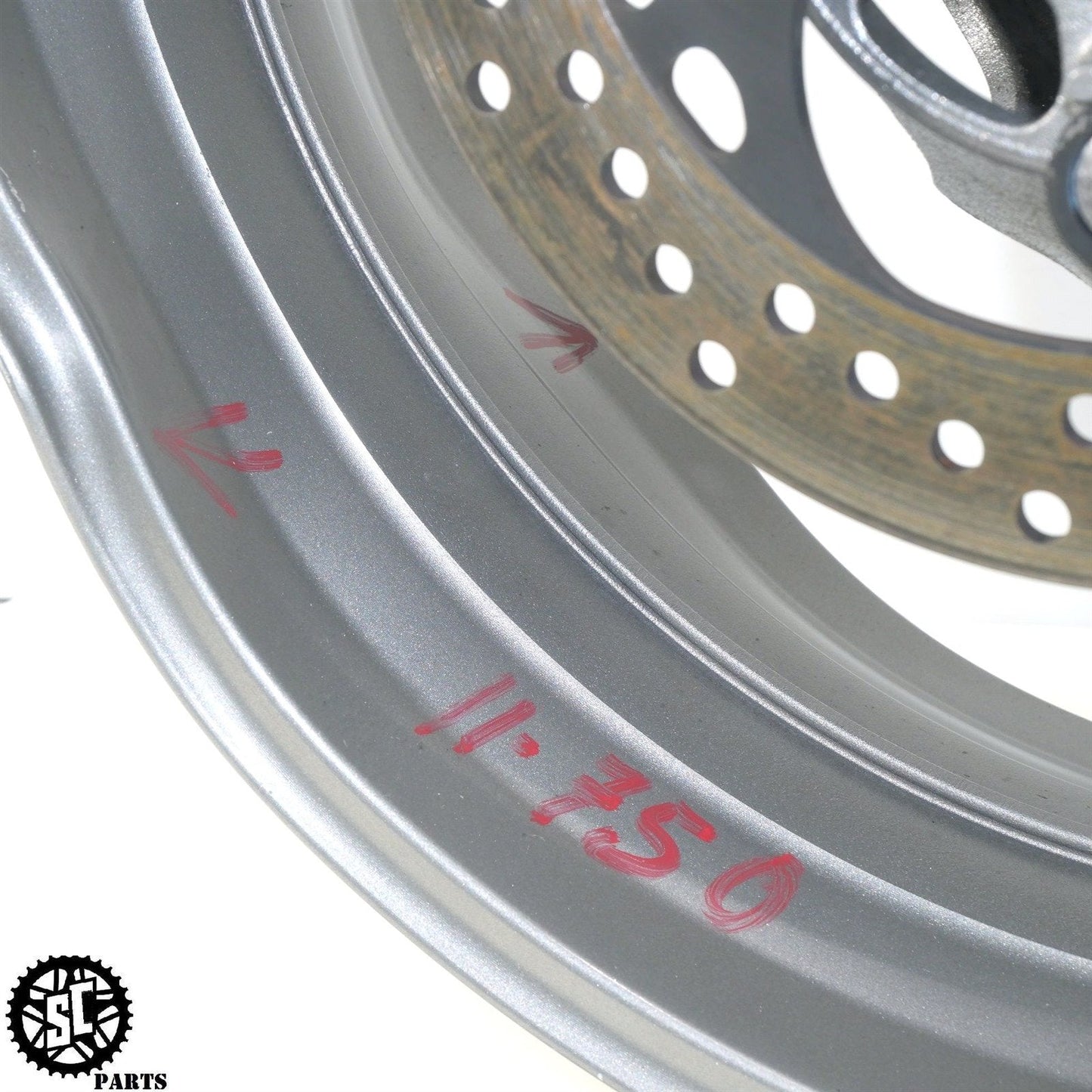 2011 SUZUKI GSXR600 REAR WHEEL RIM SILVER SB S07