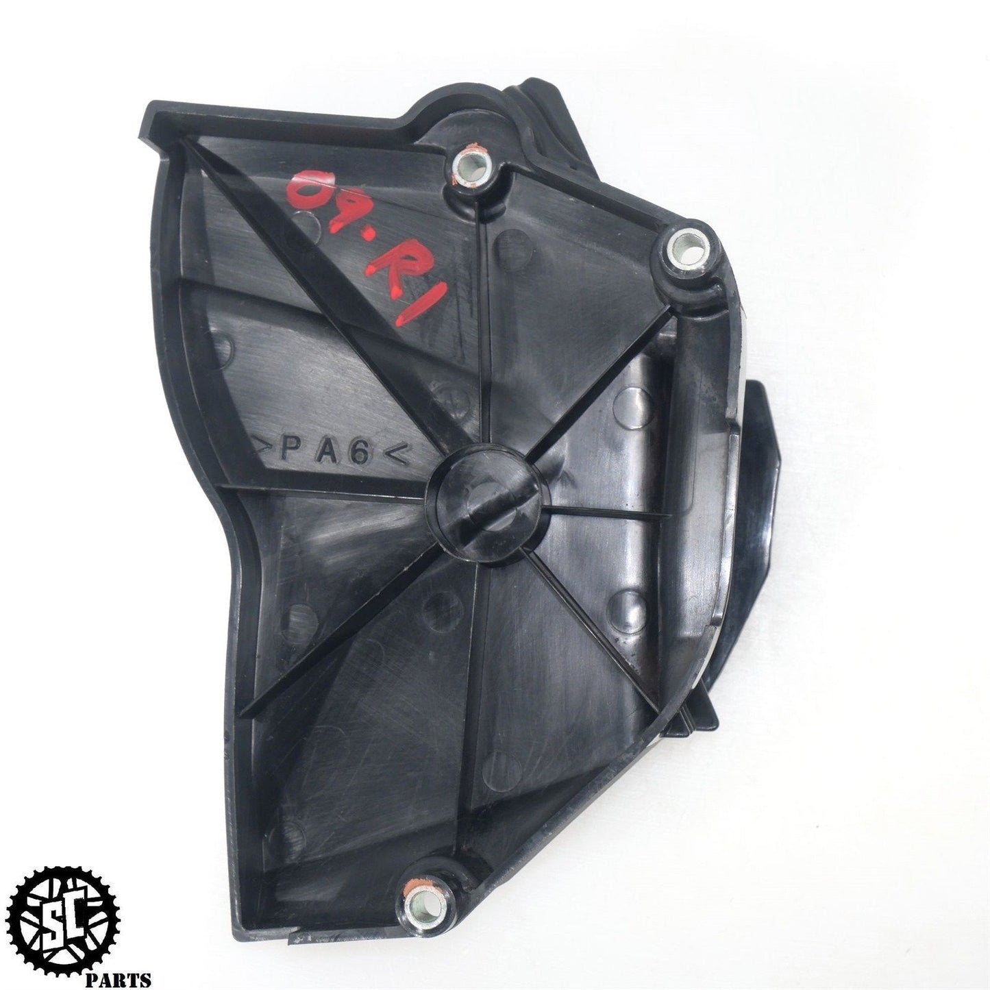 2009-2014 YAMAHA YZF R1 FRONT SPROCKET COVER Y31