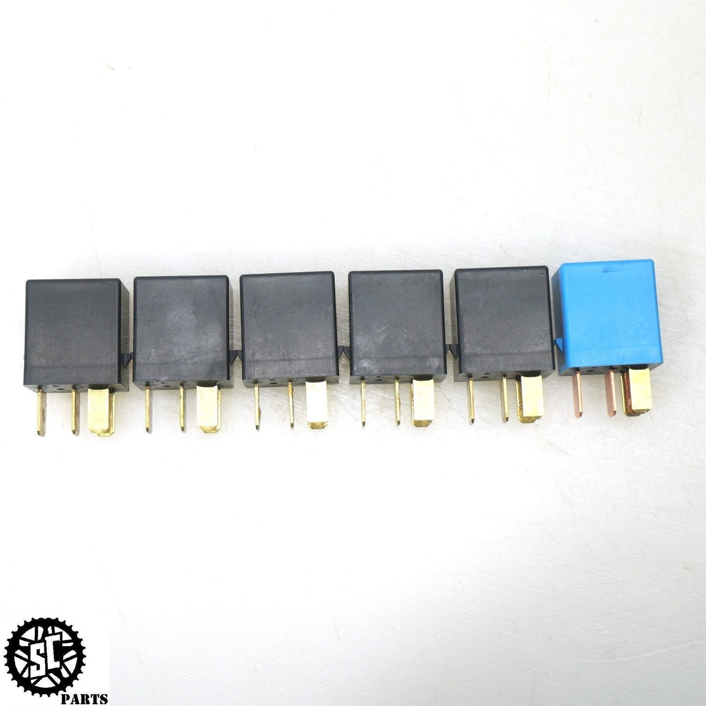 20-22 TRIUMPH STREET TRIPLE R 765 RELAY OMRON G8HN-1A4T-RJ T28