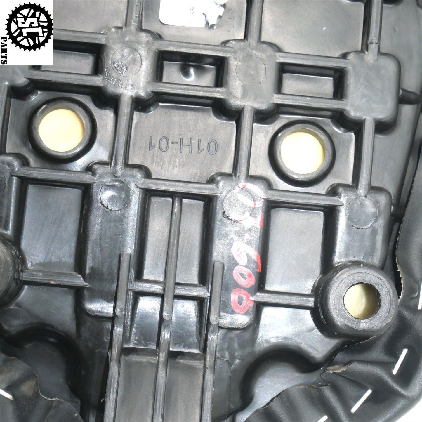 06 07 SUZUKI GSXR 600 REAR PASSENGER SEAT S70