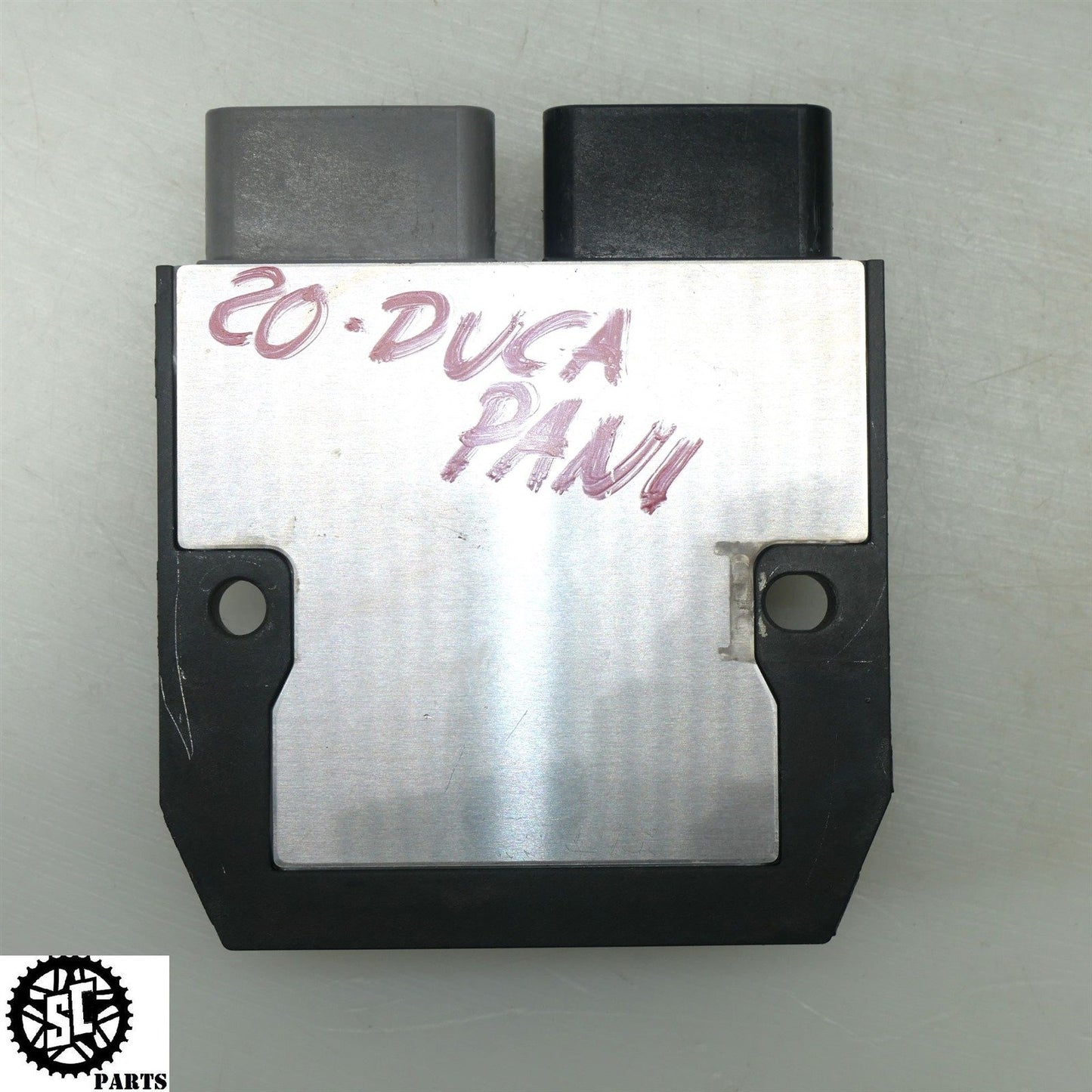 20-23 DUCATI PANIGALE V2 MULTISTRADA RECTIFIER REGULATOR 54040301B D27