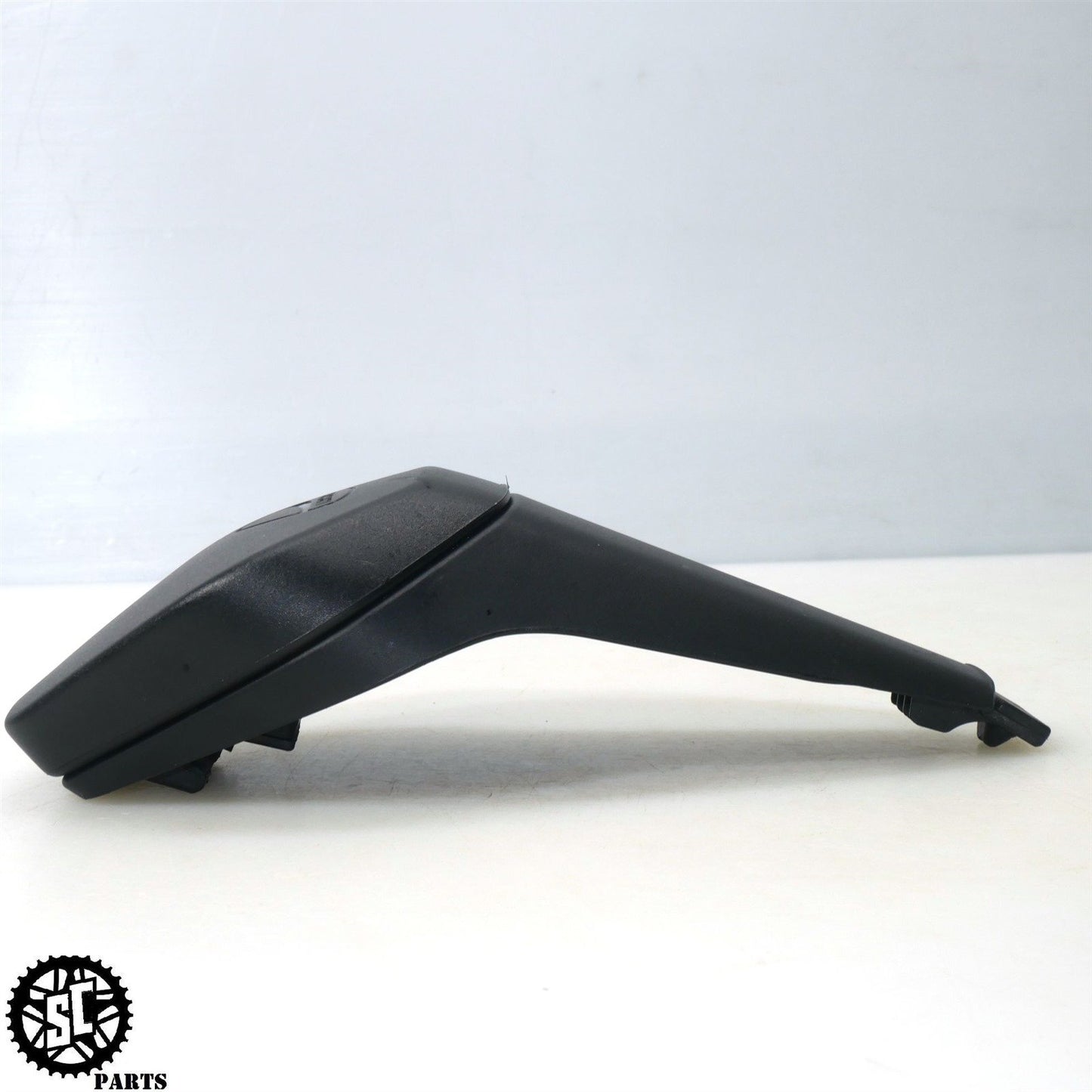 20-23 DUCATI PANIGALE V2 SOLO SEAT COVER FAIRING DCOWL COVER 24736101A D27