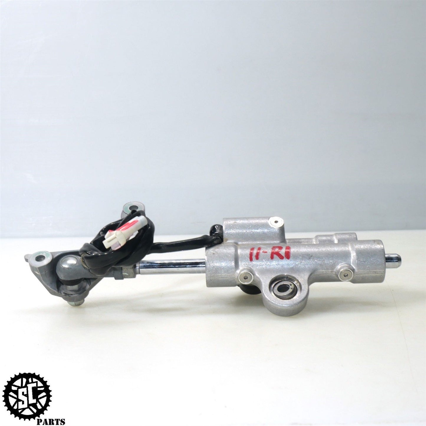 09-14 YAMAHA YZF R1 STEERING STABILIZER DAMPER Y39