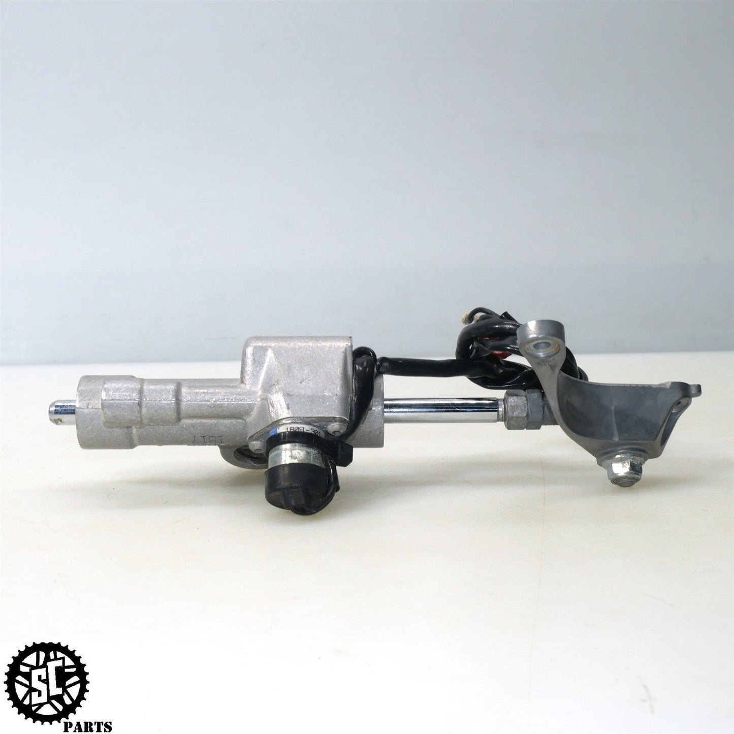 09-14 YAMAHA YZF R1 STEERING STABILIZER DAMPER Y39