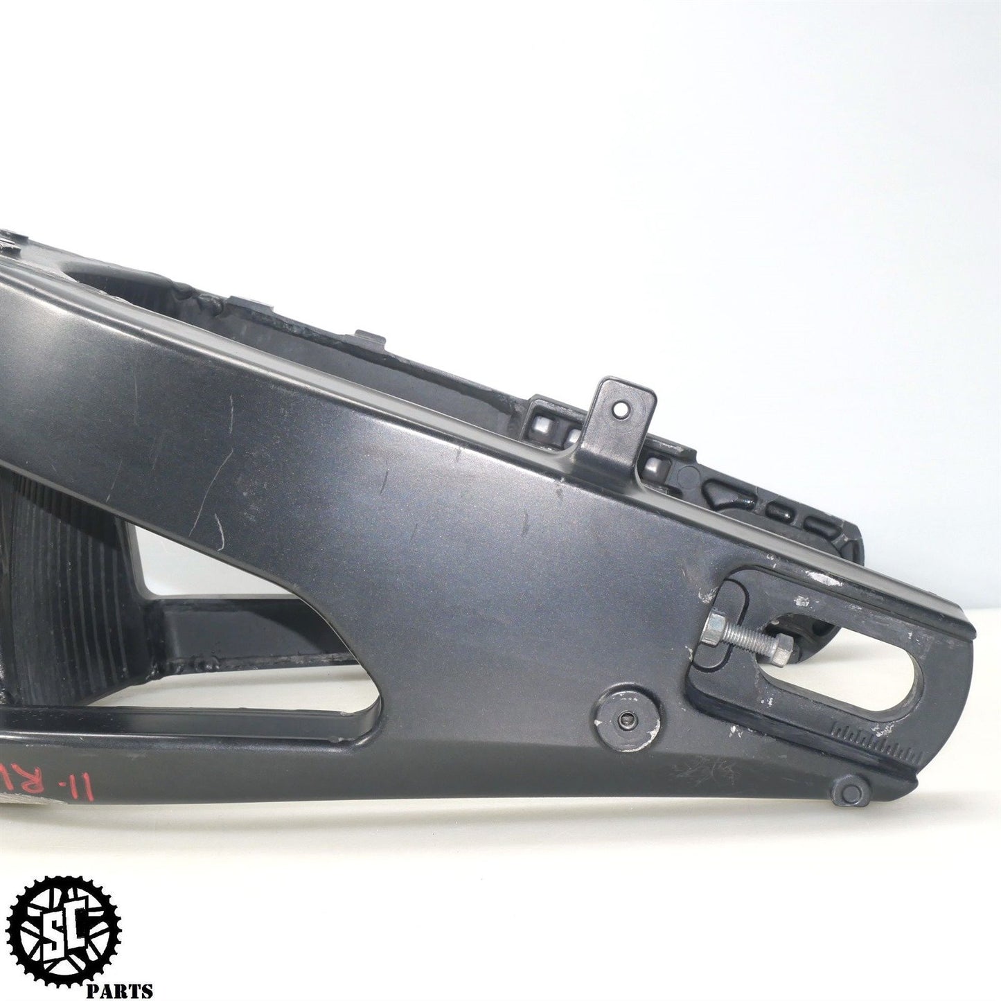 09-14 YAMAHA YZF R1 SWINGARM ADJUSTER BOLT Y39