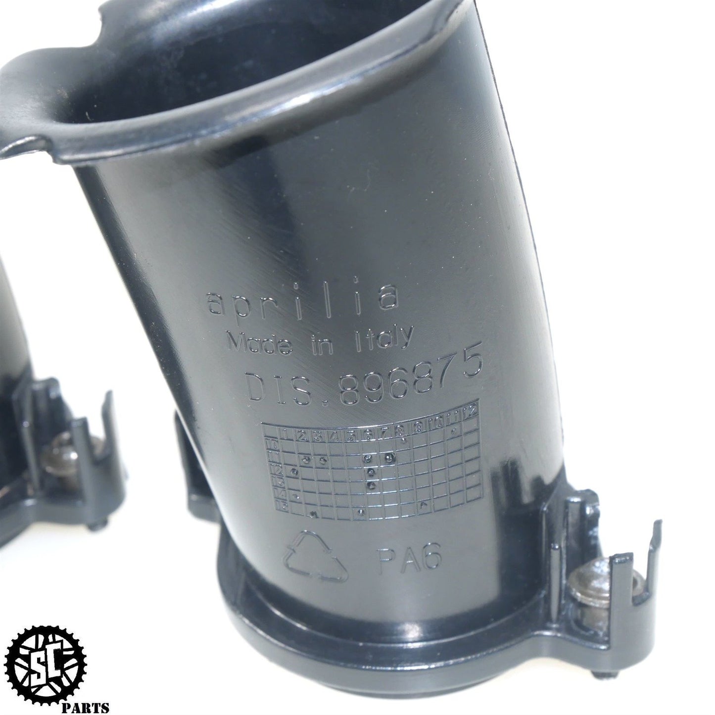 11-18 APRILIA TUONO V4 1100 VELOCITY STACKS 896875 A07