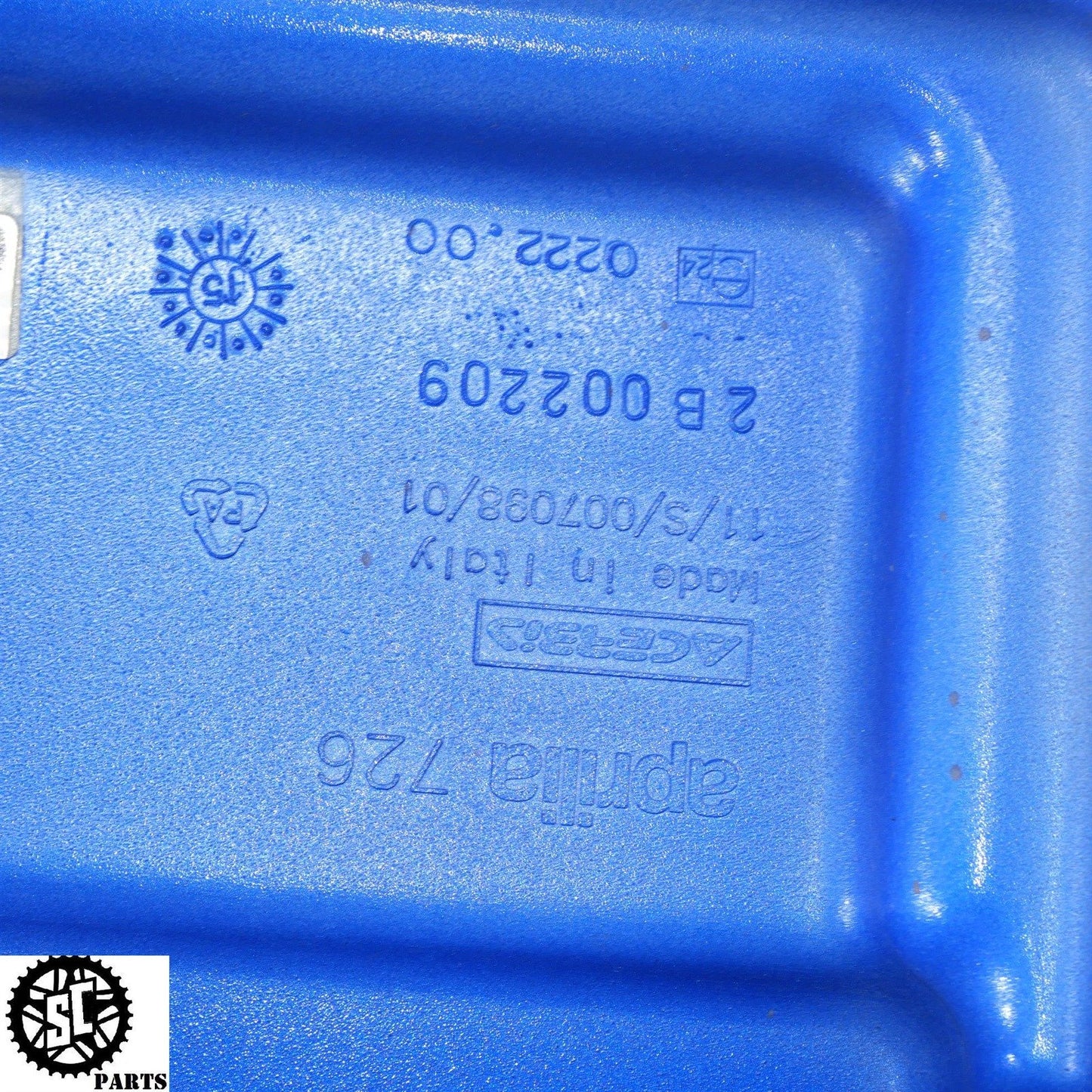 15-18 APRILIA TUONO V4 GAS TANK FUEL CELL A07