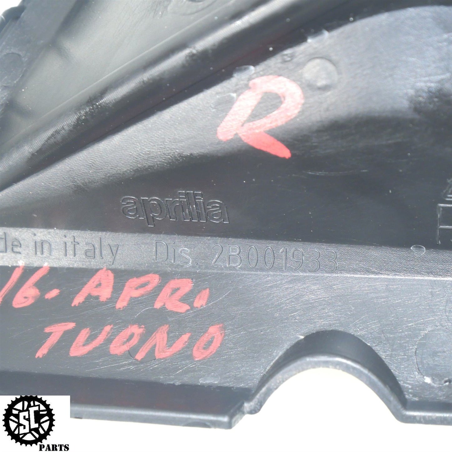 15-16 APRILIA TUONO V4 LEFT RIGHT DASH INNER FAIRING 2B001933 A07
