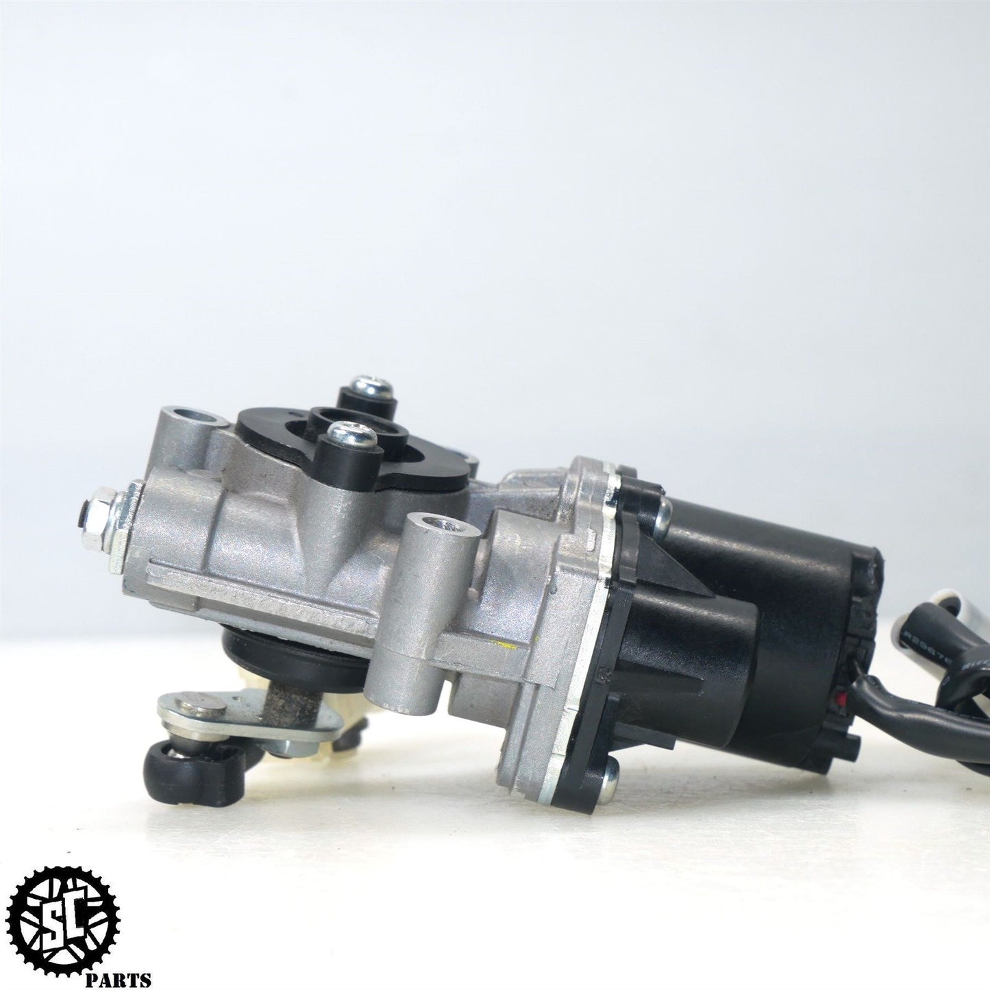 15-24 YAMAHA YZF R1 AIR BOX SERVO Y40