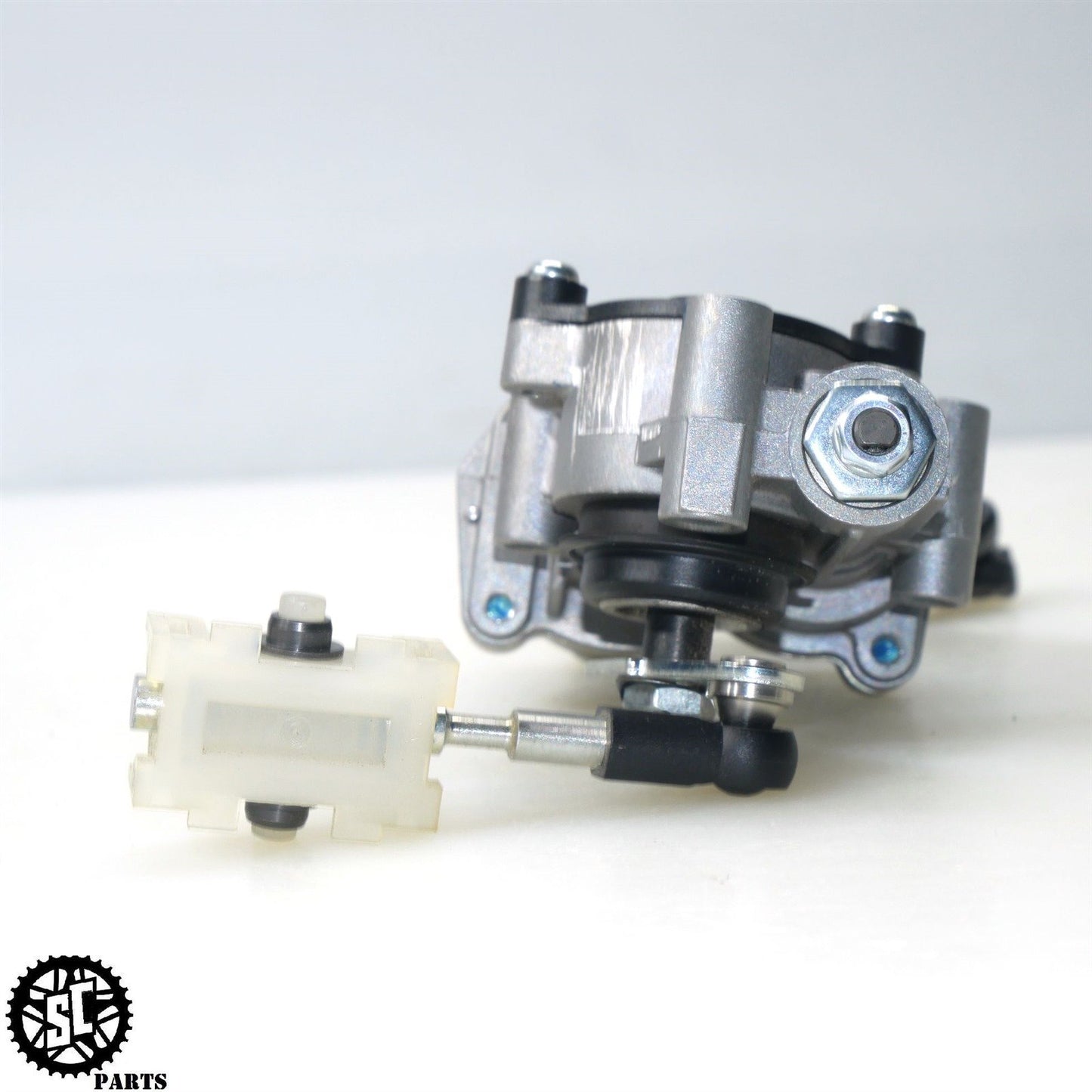 15-24 YAMAHA YZF R1 AIR BOX SERVO Y40
