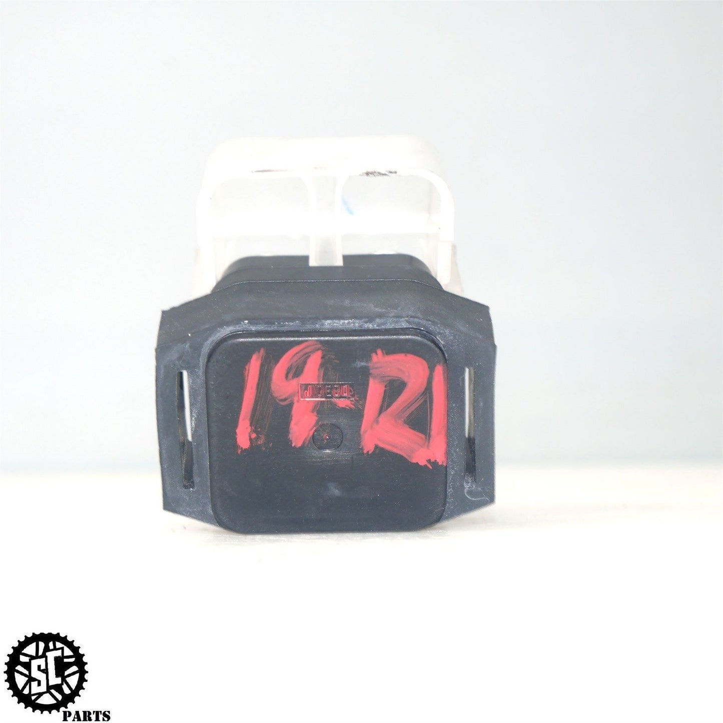 15-24 YAMAHA YZF R1 STARTER RELAY SOLENOID Y40